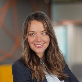 CREALOGIX Nadine Haak